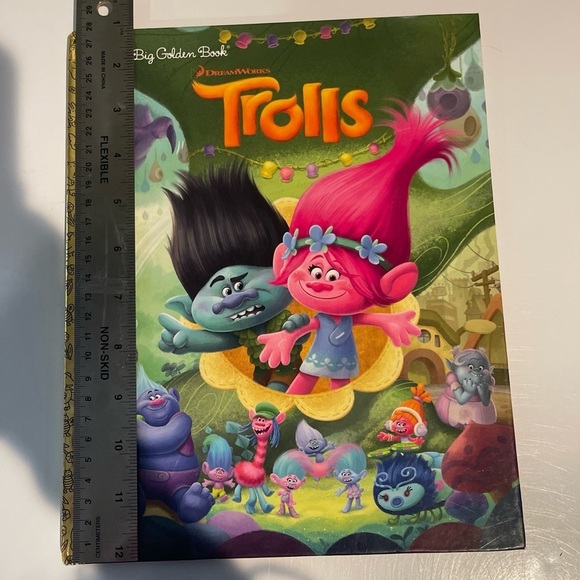 A big golden book dreamworks trolls in good condition - Picture 4 of 6